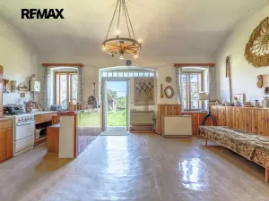 Prodej rodinného domu, Dobrovice, 180 m2