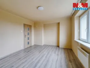 Prodej bytu 3+1, Mariánské Lázně - Úšovice, Ke Kasárnům, 63 m2