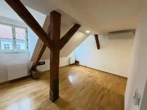 Pronájem bytu 2+kk, Praha - Karlín, Sokolovská, 90 m2