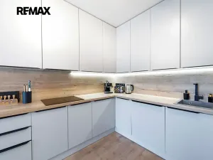 Pronájem bytu 3+kk, Praha - Hloubětín, U Elektry, 80 m2