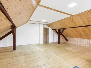 Prodej obchodního prostoru, Milíkov, 420 m2