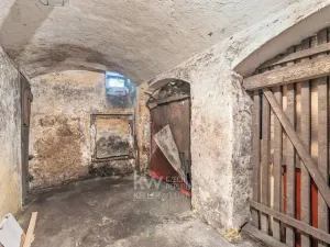 Prodej bytu 2+1, Cheb, Na Hradčanech, 82 m2