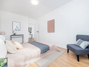 Prodej bytu 4+kk, Praha - Troja, Lešenská, 72 m2