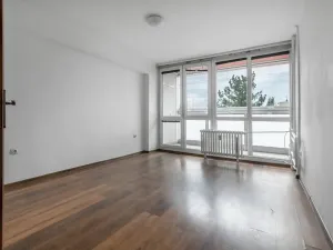 Prodej bytu 3+1, Kolín, Na Magistrále, 77 m2