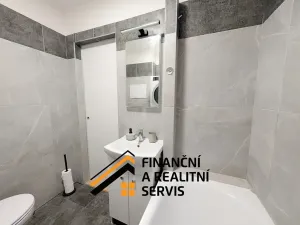 Prodej bytu 2+1, Milovice, Spojovací, 45 m2