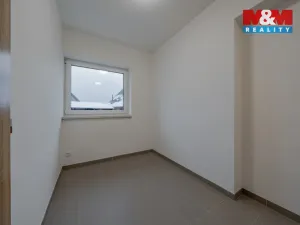 Pronájem skladu, Zubří, U Traktorky, 129 m2