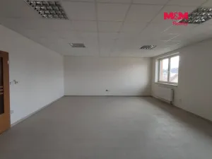 Pronájem výrobních prostor, Třanovice, 1295 m2