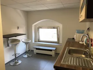 Pronájem kanceláře, Praha - Karlín, Thámova, 17 m2