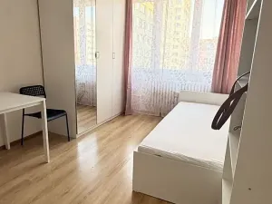 Pronájem bytu 1+kk, Kladno, Hřebečská, 18 m2
