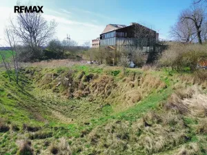 Prodej komerčního pozemku, Všestudy, 42524 m2