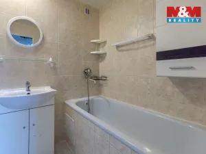 Prodej bytu 3+1, Klášterec nad Ohří - Miřetice u Klášterce nad Ohří, Královéhradecká, 61 m2