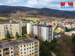 Prodej bytu 4+1, Chlumec, Vyklická, 98 m2