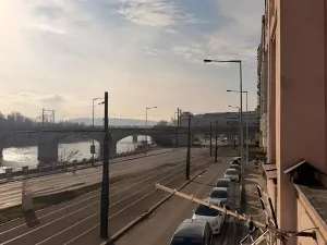 Prodej bytu 3+1, Praha - Holešovice, Bubenské nábřeží, 84 m2