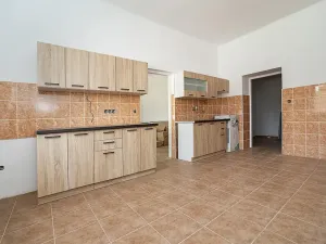 Prodej činžovního domu, Týn nad Vltavou, 350 m2