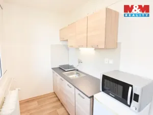 Pronájem bytu 3+1, Praha - Střížkov, Cvikovská, 60 m2