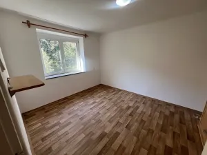 Pronájem bytu 2+1, Praha - Podolí, Jeremenkova, 49 m2