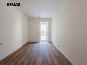 Prodej bytu 2+kk, Svoboda nad Úpou, Nádražní, 56 m2