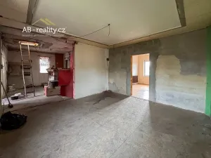 Prodej rodinného domu, Košťany, Na Hampuši, 141 m2