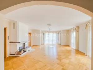 Prodej kanceláře, Vestec, Průběžná, 427 m2