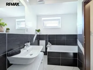 Prodej bytu 2+kk, Praha - Hlubočepy, Hugo Haase, 55 m2