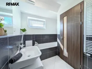 Prodej bytu 2+kk, Praha - Hlubočepy, Hugo Haase, 55 m2