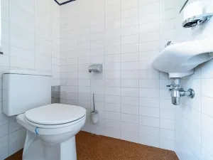 Pronájem bytu 2+1, Praha - Dejvice, Na Kodymce, 95 m2