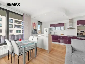 Pronájem bytu 2+kk, Praha - Vysočany, Sousedíkova, 55 m2