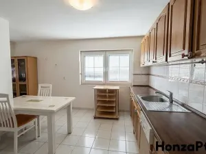 Prodej rodinného domu, Praha, 219 m2