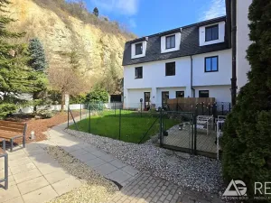 Prodej bytu 3+kk, Praha - Hlubočepy, Pod Žvahovem, 88 m2