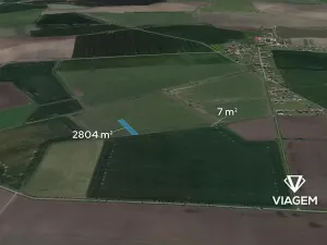 Prodej podílu pole, Charvatce, 350 m2