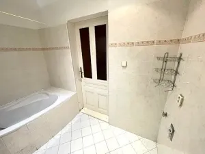 Prodej bytu 3+1, Praha - Malá Strana, Petřínská, 75 m2