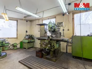 Prodej výrobních prostor, Bedihošť, Komenského, 180 m2