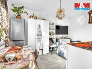 Prodej rodinného domu, Staré Jesenčany, 110 m2