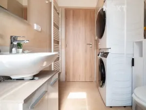 Prodej bytu 3+kk, Jince, Zborovská, 91 m2