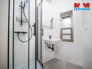 Pronájem bytu 1+kk, Praha - Vysočany, Spojovací, 35 m2