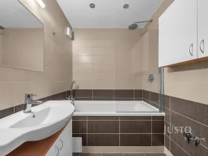 Pronájem bytu 3+kk, Praha - Horní Měcholupy, Livornská, 70 m2