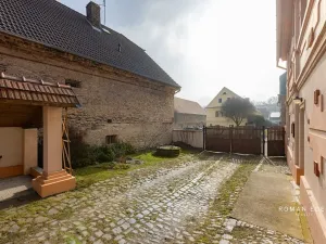 Prodej vícegeneračního domu, Chotiněves, 495 m2