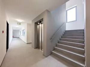 Pronájem bytu 1+kk, Mladá Boleslav, Nad Červenkou, 35 m2