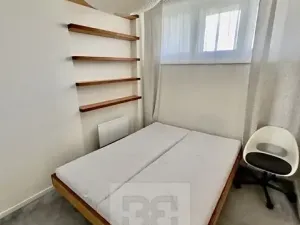 Pronájem bytu 2+kk, Praha - Holešovice, Osadní, 43 m2