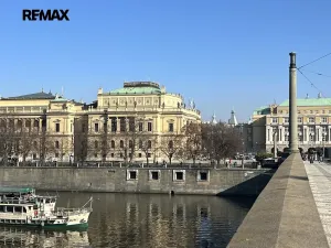 Prodej bytu 4+1, Praha - Malá Strana, Valdštejnská, 117 m2