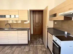 Pronájem bytu 1+1, Kyjov, Svatoborská, 40 m2