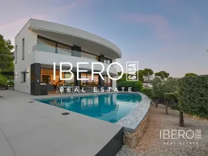 Prodej rodinného domu, Moraira, Španělsko, 350 m2