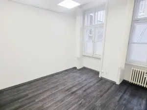 Pronájem kanceláře, Brno, Sukova, 46 m2