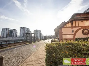 Prodej bytu 2+kk, Praha, U Uranie, 36 m2