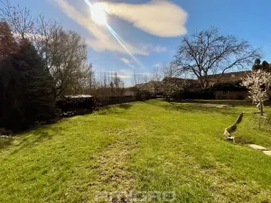 Prodej činžovního domu, Ostrovačice, náměstí Viléma Mrštíka, 1000 m2