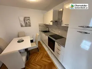 Prodej bytu 2+1, Jadranovo, Chorvatsko, 45 m2