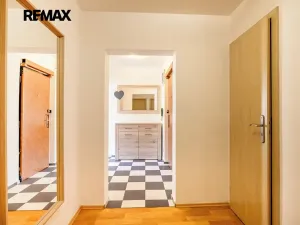 Pronájem bytu 4+kk, Praha - Libeň, Na hájku, 75 m2