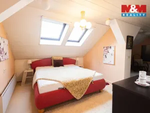 Prodej rodinného domu, Loučim, 300 m2