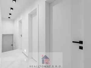 Pronájem rodinného domu, Praha - Komořany, Pod lesem, 127 m2