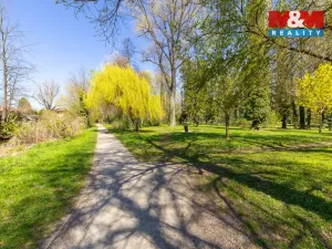 Prodej bytu 3+1, Pohořelice, nám. Svobody, 72 m2